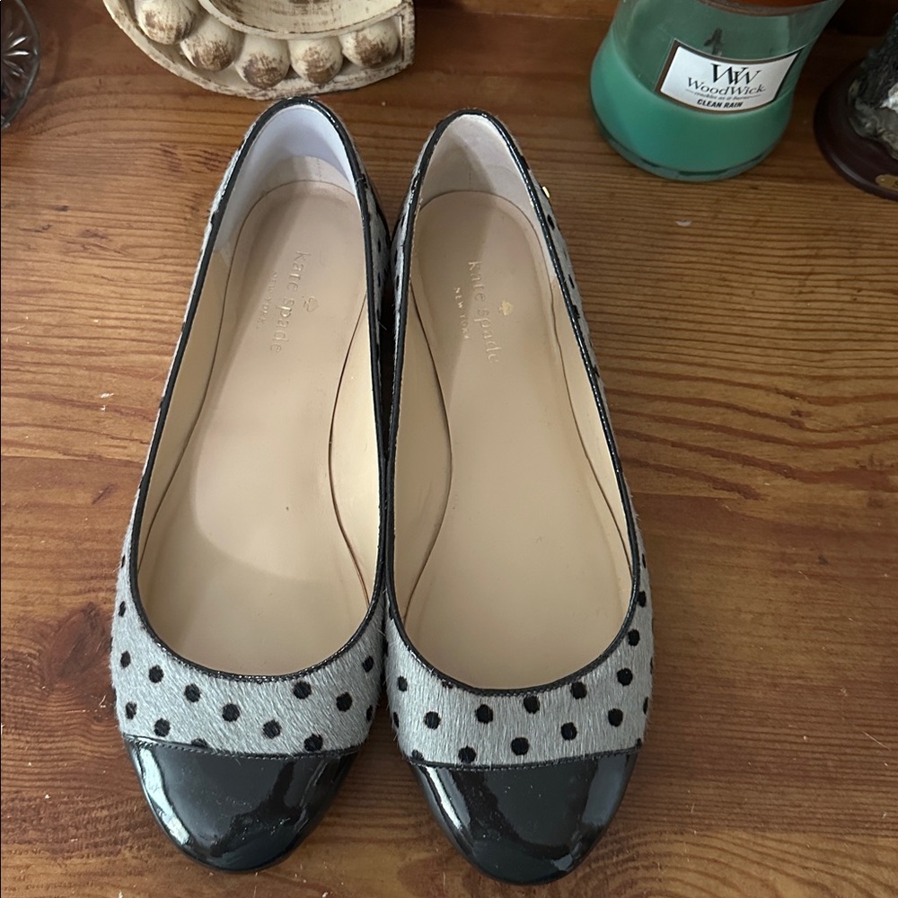Kate Spade Gray Flats with Black Polka Dots